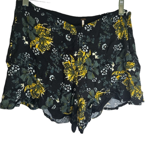 Free People High Waisted Shorts,‎ Fiona Flutter Floral Black/Yellow/Green Size 8